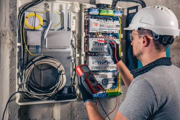 Best Electrician Near Me  in Cedar Falls, IA