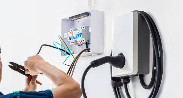 Best Emergency Electrician Near Me  in Cedar Falls, IA